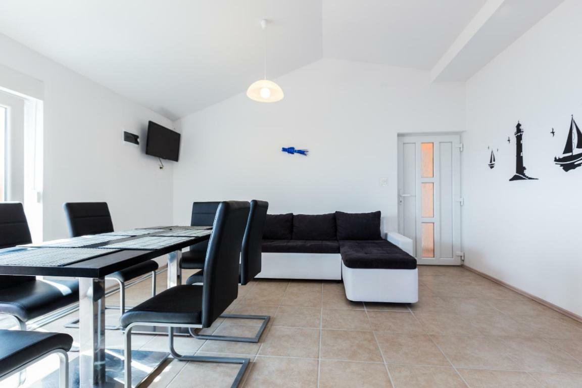 Apartmani Filip Mandre Extérieur photo